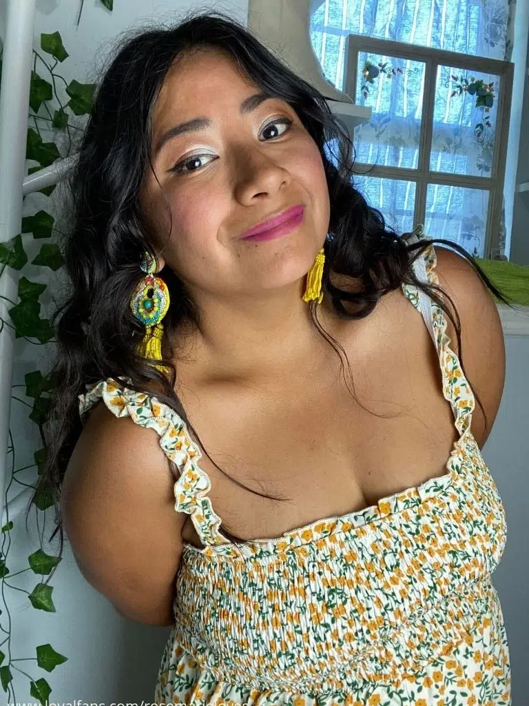 RosemarieLoves Biography: Wiki, Age, Career, Height, Weight, Boyfriend, Net Worth & More